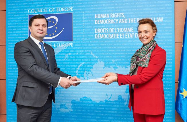 The Permanent Representative of the Republic of Armenia handed over his credentials to the Secretary General of the Council of Europe