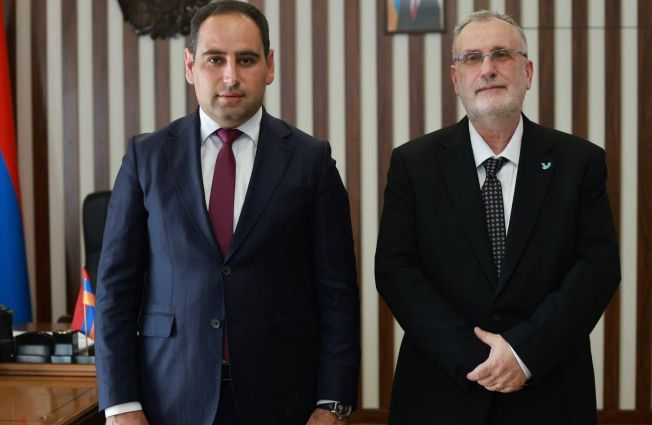 ՀՀ ՏԿԵ նախարարի և ԵԽ Տեղական և շրջանային իշխանությունների կոնգրեսի նախագահի հանդիպումը